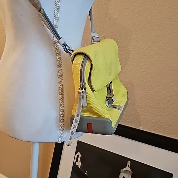๐Prada Sport 90 Vintage Nylon Shoulder Crossbody Bag, NWOT, Authentic ๐ - Picture 3 of 12